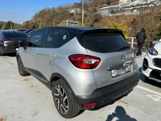 Renault Captur foto 2