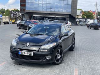 Renault Megane foto 1