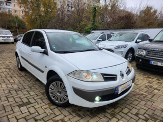 Renault Megane foto 3