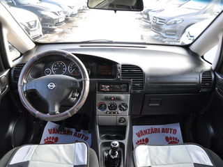 Opel Zafira foto 12