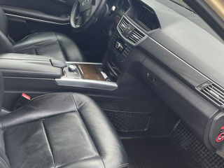 Mercedes E-Class foto 2