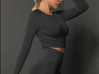 Costum sport fitness /костюм топ лосины XS top foto 2