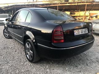 Skoda Superb foto 4