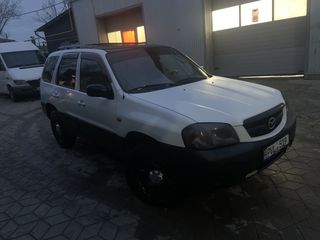 Mazda Tribute foto 2