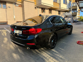 BMW 5 Series foto 4