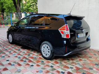 Toyota Prius + foto 1