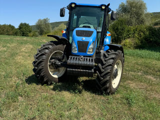 Urgent New Holland foto 3