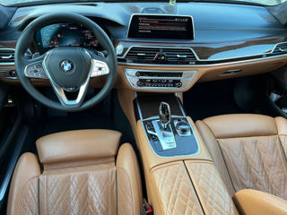 BMW 7 Series foto 9