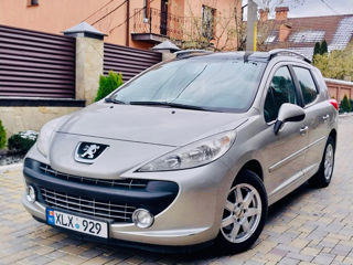 Peugeot 207 foto 2