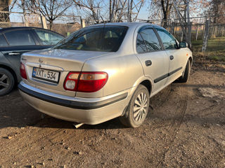 Nissan Almera foto 7