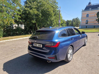 BMW 3 Series Touring foto 10