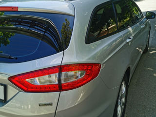 Ford Mondeo foto 6