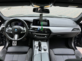 BMW 5 Series foto 6