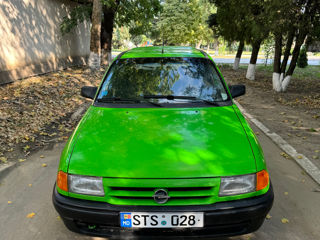 Opel Astra foto 6