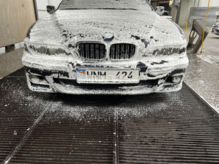 BMW 5 Series foto 1