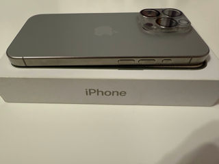 Iphone 15 Pro 128 GB Natural Titanium foto 6