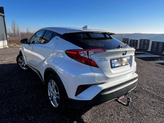 Toyota C-HR foto 4