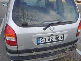 Opel Zafira foto 4