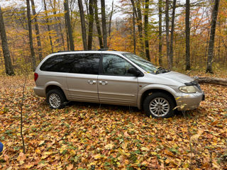 Chrysler Grand Voyager foto 2