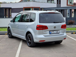 Volkswagen Touran foto 5