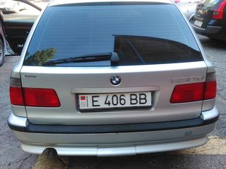 BMW 5 Series foto 3