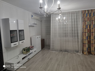 Apartament cu 2 camere, 84 m², Centru, Chișinău foto 2