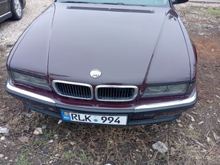 BMW 7 Series foto 3