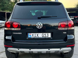 Volkswagen Touareg foto 7