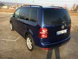 Volkswagen Touran foto 4