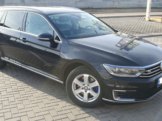 Volkswagen Passat foto 4