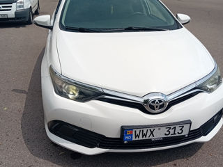 Toyota Auris foto 6