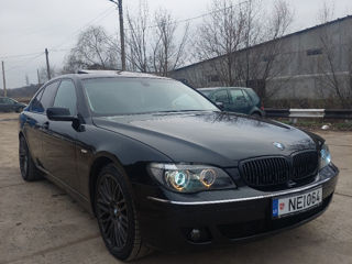 BMW 7 Series foto 3