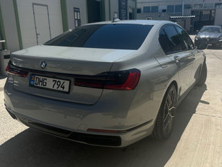 BMW 7 Series foto 4