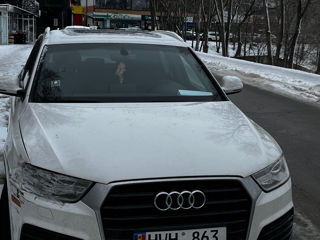 Audi Q3 foto 2