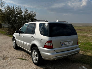 Mercedes M-Class foto 5