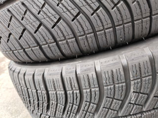 Anvelope 275/45 Fata 305/40 R20 Spate Michelin Alpin 5 SUV foto 3