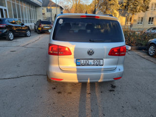 Volkswagen Touran foto 7