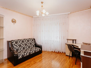 Apartament cu 3 camere, 85 m², Poșta Veche, Chișinău foto 7