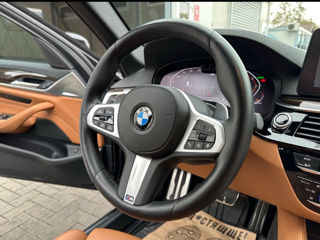 BMW 5 Series foto 8