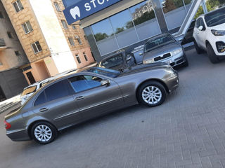 Mercedes E-Class foto 3