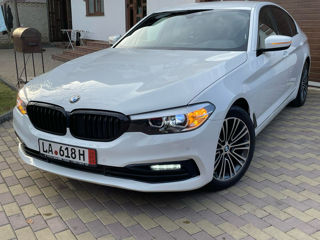 BMW 5 Series foto 1