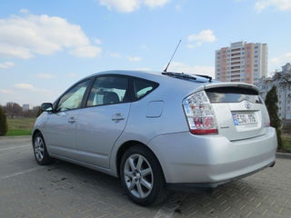 Toyota Prius foto 5