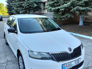 Skoda Rapid foto 1