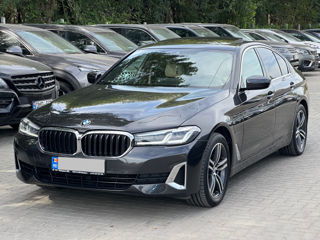 BMW 5 Series foto 1