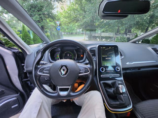 Renault Grand Scenic foto 6