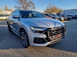 Audi Q8 foto 2