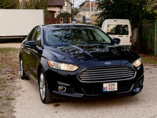 Ford Fusion foto 1