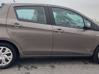 Toyota Yaris foto 10