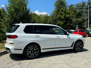 BMW X7 foto 3