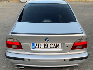 BMW 5 Series foto 8